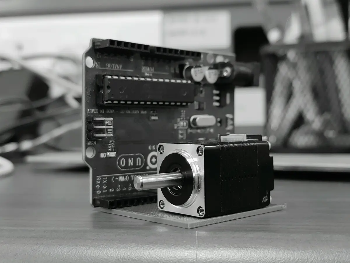 PWM Motor Control: Complete Guide to DC Motor Speed Control with Pulse Width Modulation