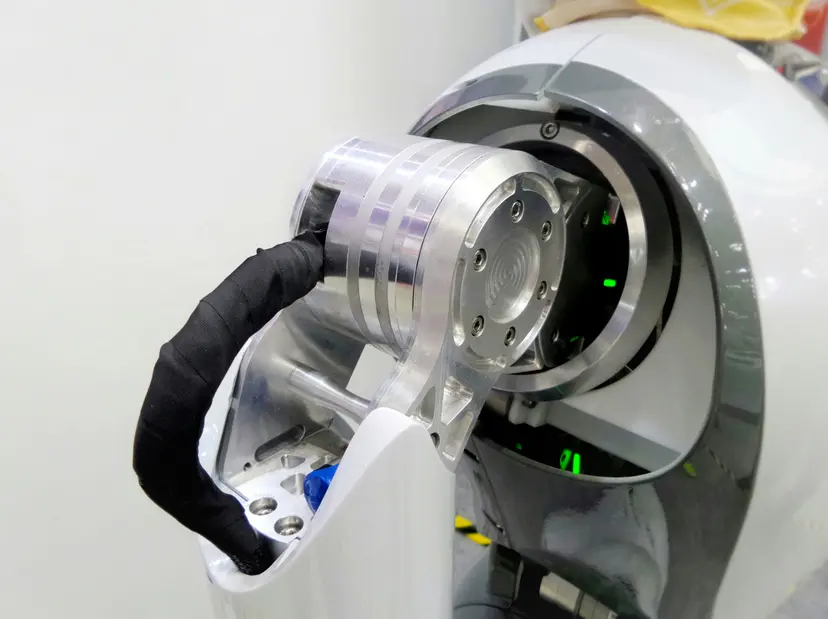 Servo Motor vs Stepper Motor: Which One Actually Belongs in Your Build?